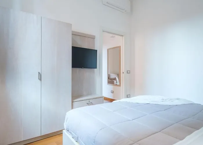 D'azeglio & Galluzzi * 博洛尼亚